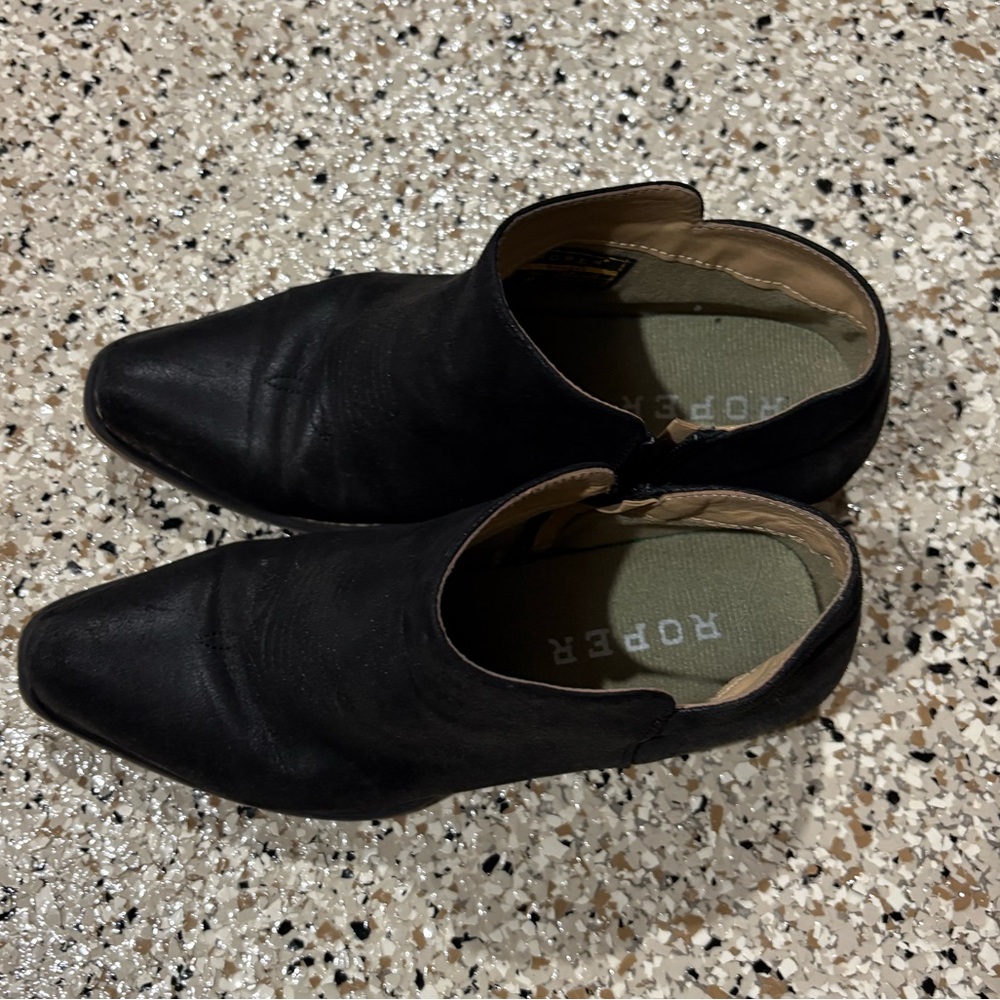 Roper Women's Black Ankle Booties
